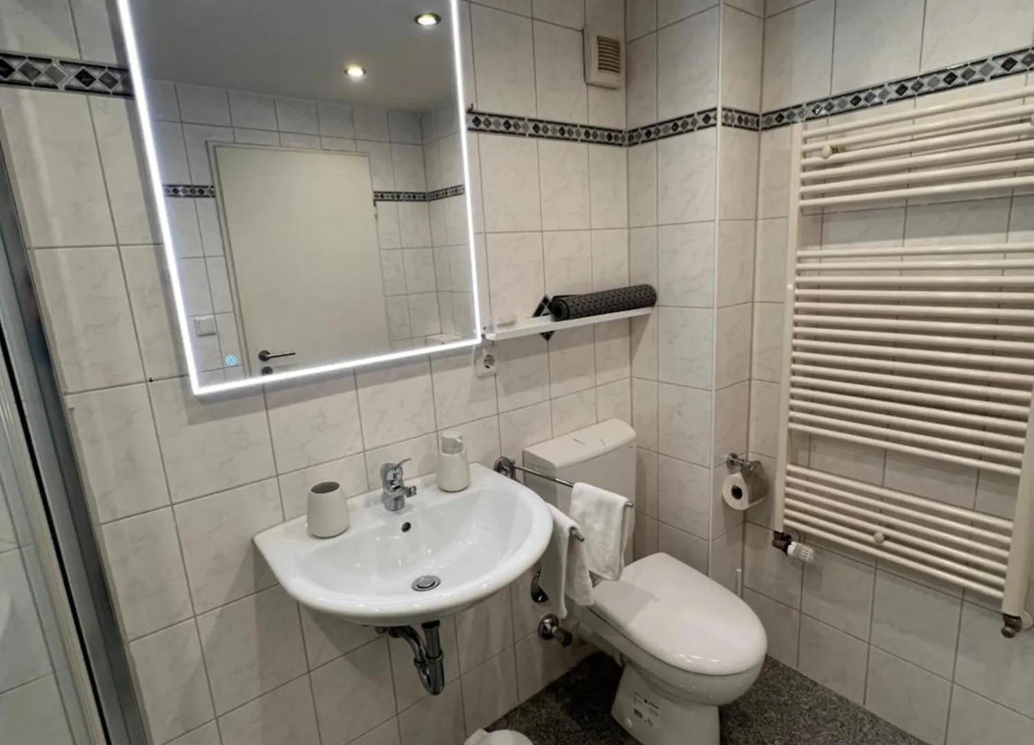 Jalda Apartments 뒤셀도르프 아파트호텔